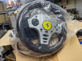 VOLANTE THURSTMASTER UNIVERSAL CHALLENGE