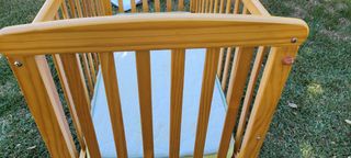 Cuna de madera