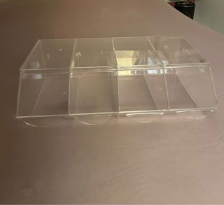 Expositor dosificador con puertas de metacrilato 