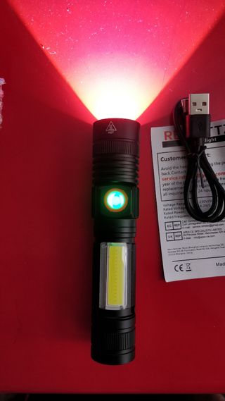 Linterna táctica Led imán 