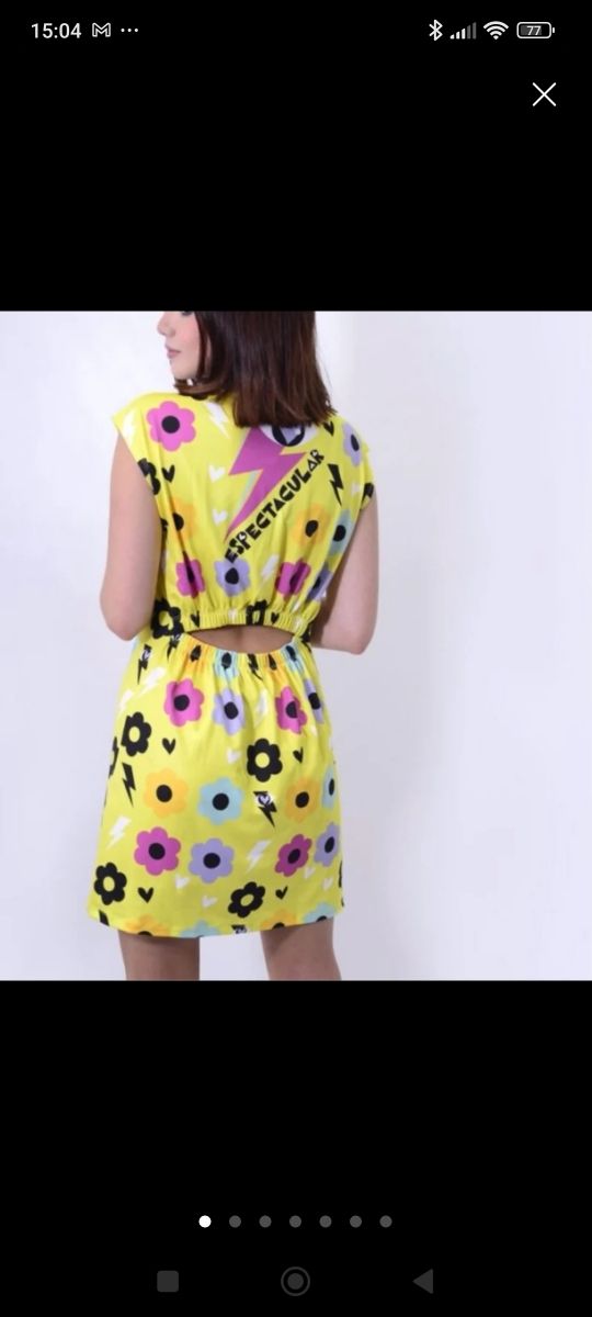 Ddos vestidos y uno de ellos con etiqueta ver foto