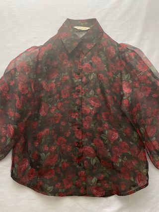 Camisa mangas farol flores semitransparente