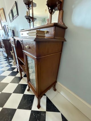 MUEBLE DE ESTILO MODERNISTA (ART NOUVEAU)