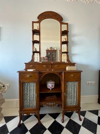 MUEBLE DE ESTILO MODERNISTA (ART NOUVEAU)