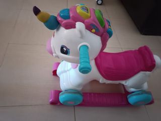 Correpasillos unicornio niña
