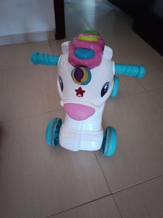 Correpasillos unicornio niña