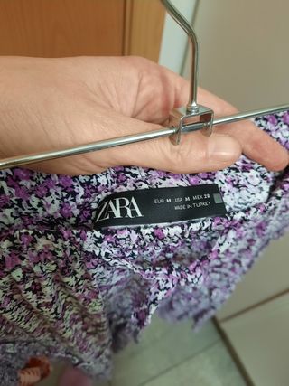 Minifalda flores moradas a estrenar