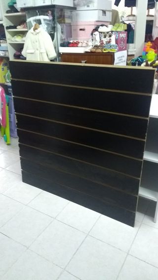 Expositor Panel de Lamas