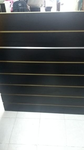 Expositor Panel de Lamas