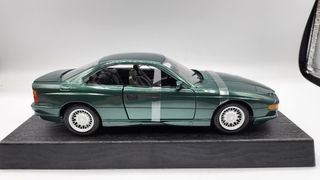Bmw 850 escala 1/18 maqueta