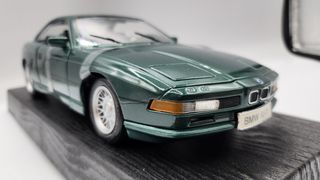 Bmw 850 escala 1/18 maqueta