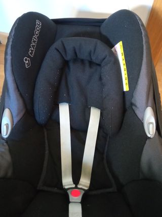 Maxi cosi + adaptadores Bugaboo + saco