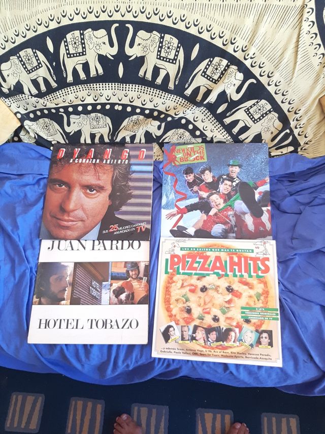 Discos de varios cantantes