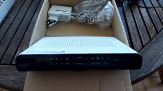 Modem router TC7210 MTA Premium