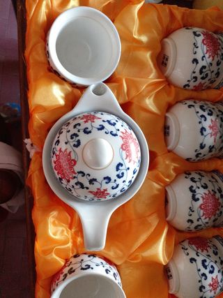 Set 6 tazze e teiera