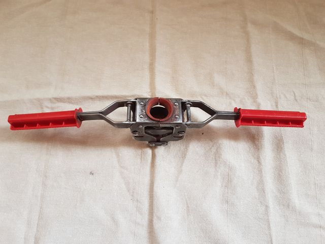 GRUPPO RECIPIENTI  VARI TIPI IN VETRO/PLASTICA