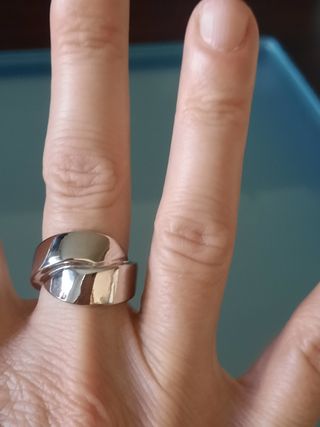 Anillo plateado lazada nuevo
