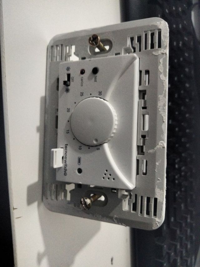 Termostato a batteria universale