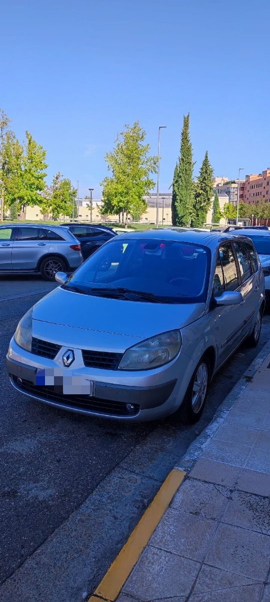 Renault Grand Scenic 2005 - foto 1