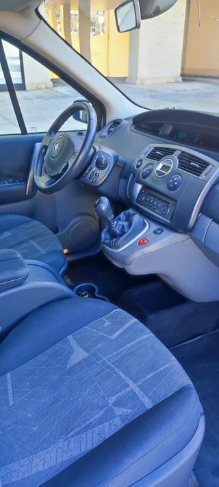 Renault Grand Scenic 2005