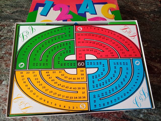 Gioco di numeri e lettere