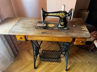 Maquina de coser Singer