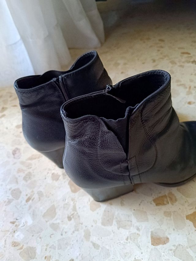 Botines negros Gadea