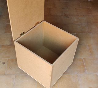 ASGEIR: Baul de almacenaje a medida