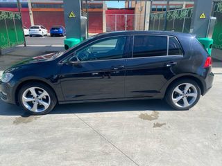 Volkswagen Golf Advance 2014. (Precio negociable)