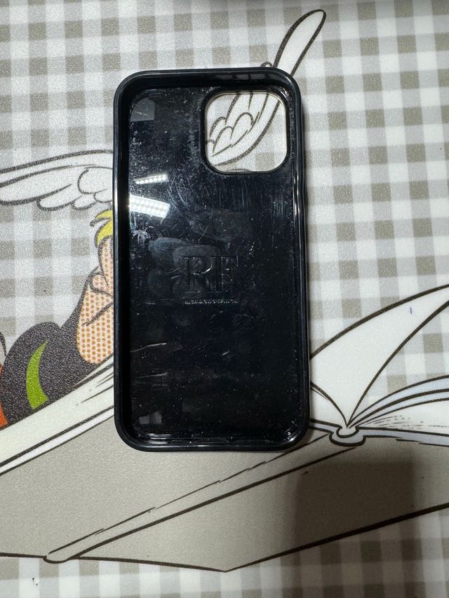 funda 13 pro max