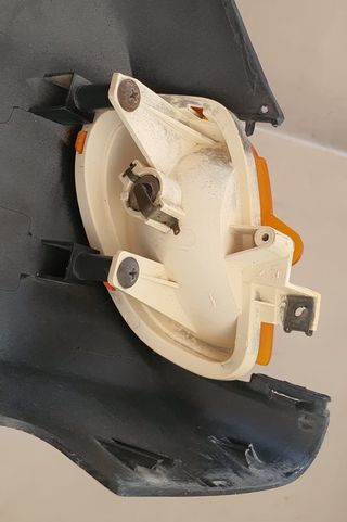 Cacha izquierda + intermitente. Yamaha Neos 50.