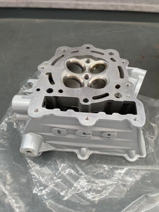 CULATA ORIGINAL BMW F650GS 2004 DAKAR F650CS 2004