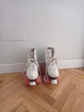 Patines de patinaje artístico. Talla 34