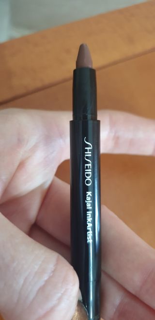 Shiseido Kajal Inkartist Lápiz de ojos 4 en 1 🤎