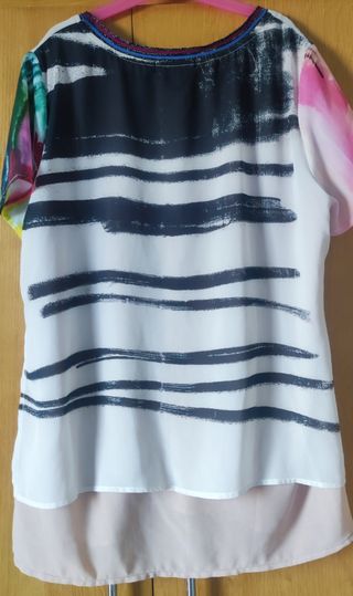 Rebajada-Camiseta gasa Desigual