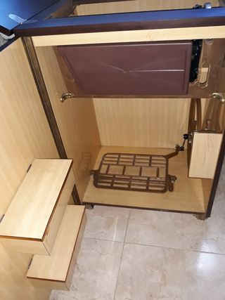 Máquina de coser antigua