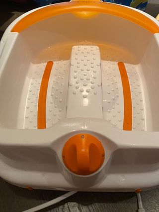 Bañera de hidromasaje para pies