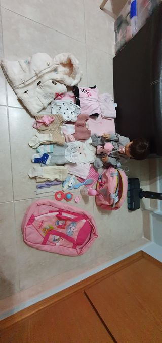 Muñeca con complementos