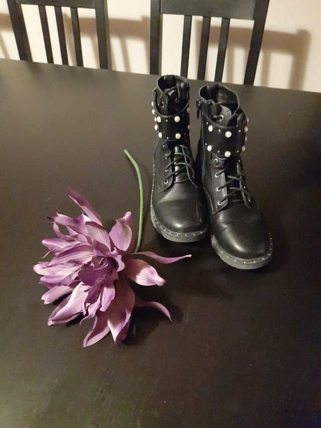 Botas de piel color negro talla 35