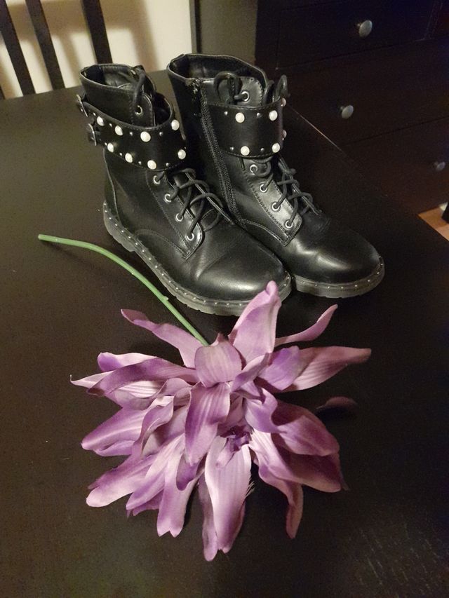 Botas de piel color negro talla 35