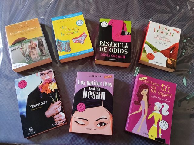 7 Libros variados diferentes generos