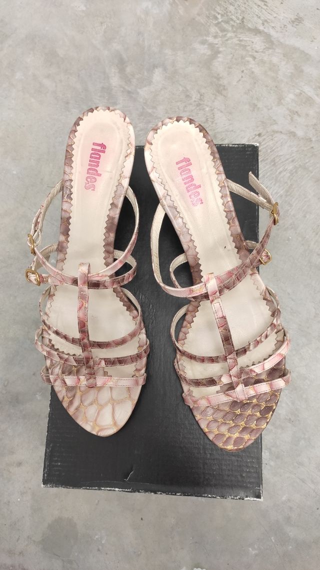Sandalias piel rosa