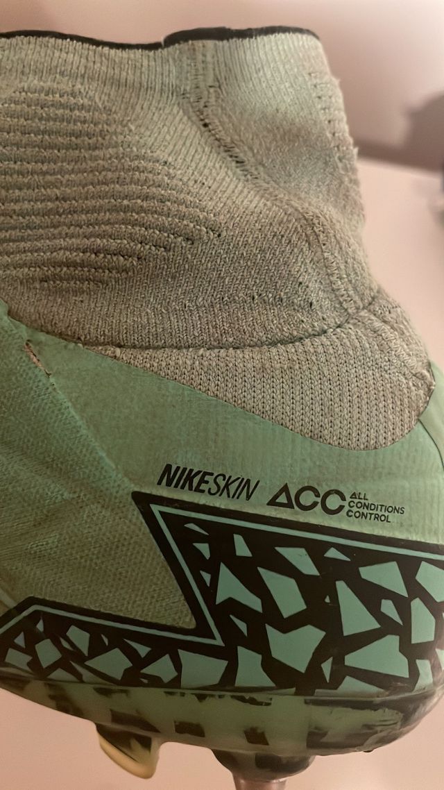 botines nike tapones de metal talle us 10,5