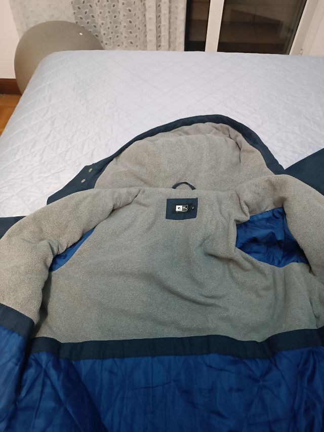 Abrigo Ríp Curl. Nuevo