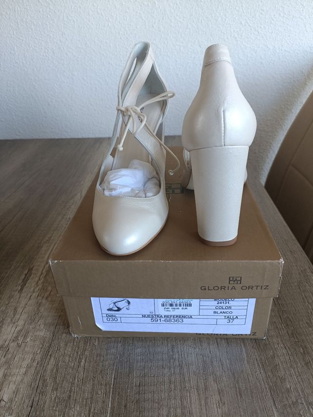 zapatos de tacón de Gloria Ortiz