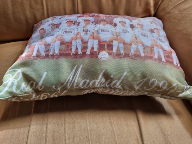 Cojín Real Madrid temporada 1994-95