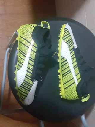 zapatillas, botas de futbol 7  Puma niños fútbol