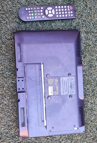 Tv Led 12v 16” Nevir
