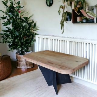 EINAR: Mesa baja auxiliar o centro del salon