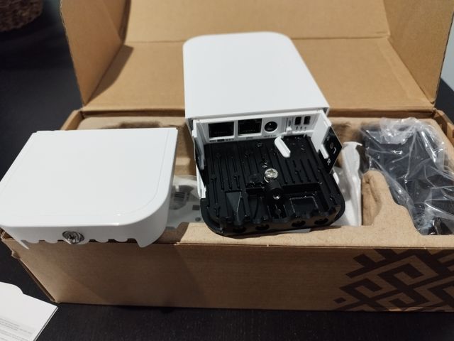 Mikrotik WAP AC + EM12-G